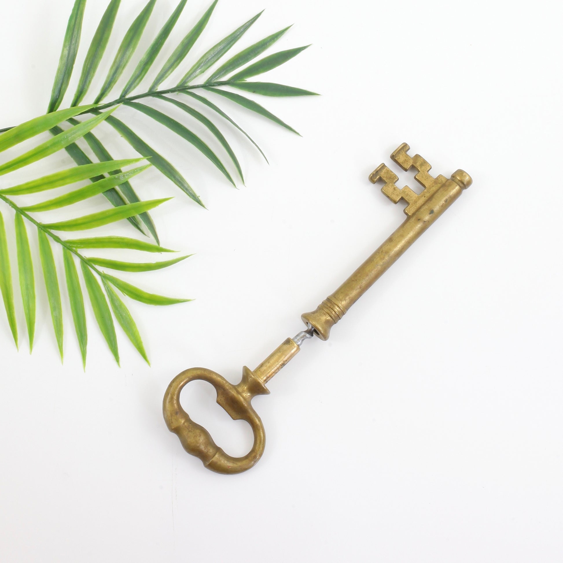Brass skeleton Key corkscrew vintage 5 inches – Prices $US